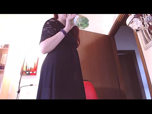 ❤️ Submisívna otrokyňa, ktorá miluje špinavé a šťavnaté nohavičky, je po zhliadnutí tohto videa nútená masturbovať! Domáce porno na sk.sexera.ru ﹏