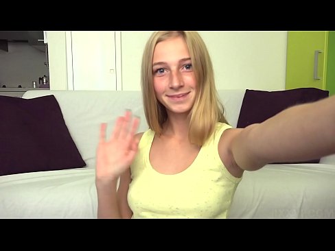 ❤️ Keď sa nudím, lenivo si masturbujem svoju ružovú kundičku Domáce porno na sk.sexera.ru ﹏